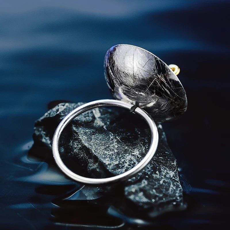 Swan in the Sea Ring