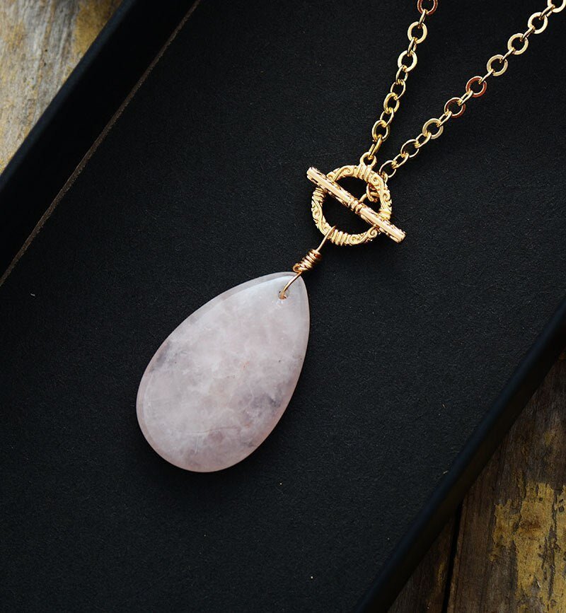 Necklace Rose quartz. Gold Plated 