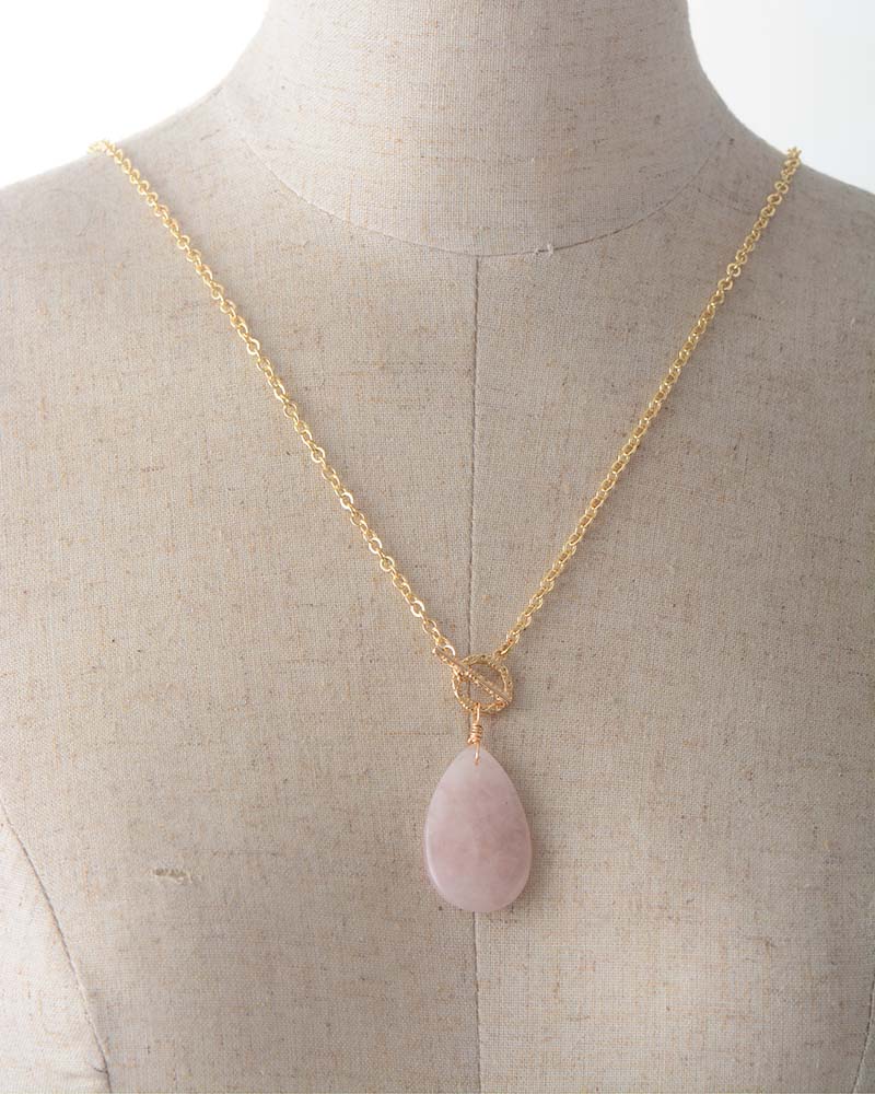 Necklace  Rose Quartz in Gold 