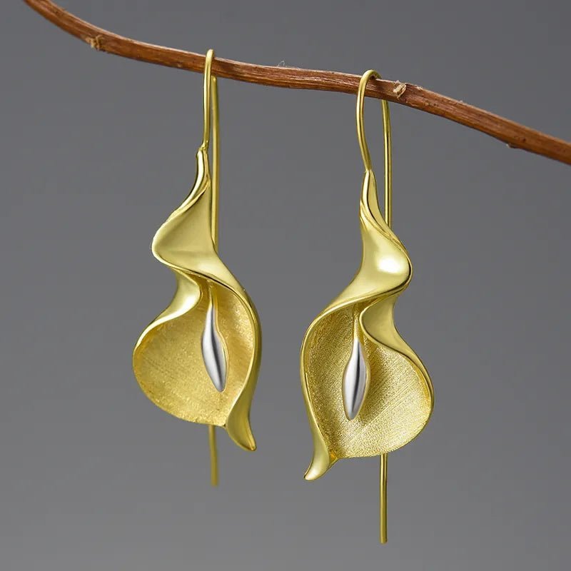 Calla Lilly Dangle Earrings