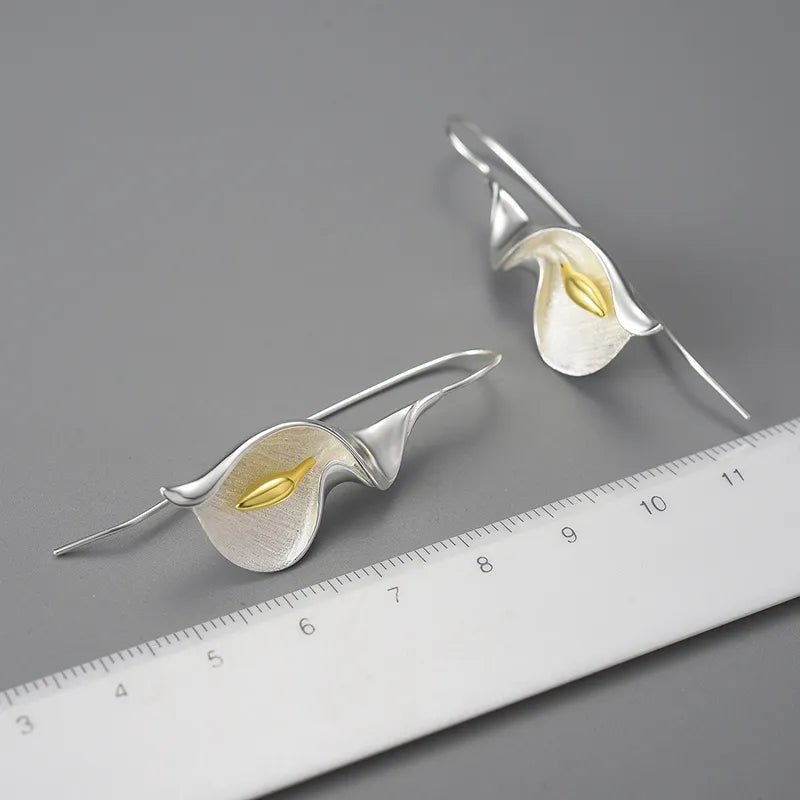 Calla Lilly Dangle Earrings