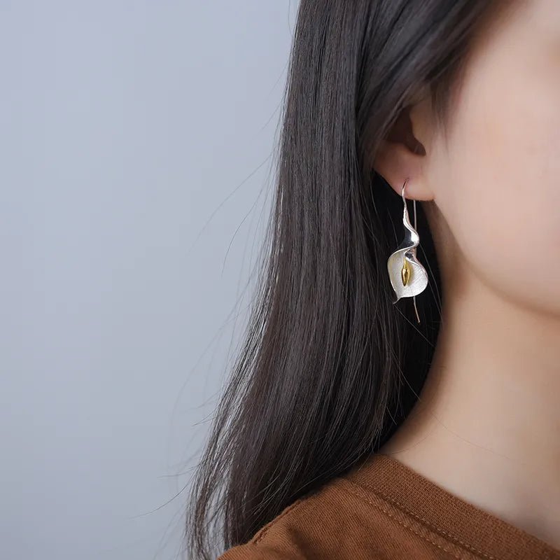 Calla Lilly Dangle Earrings