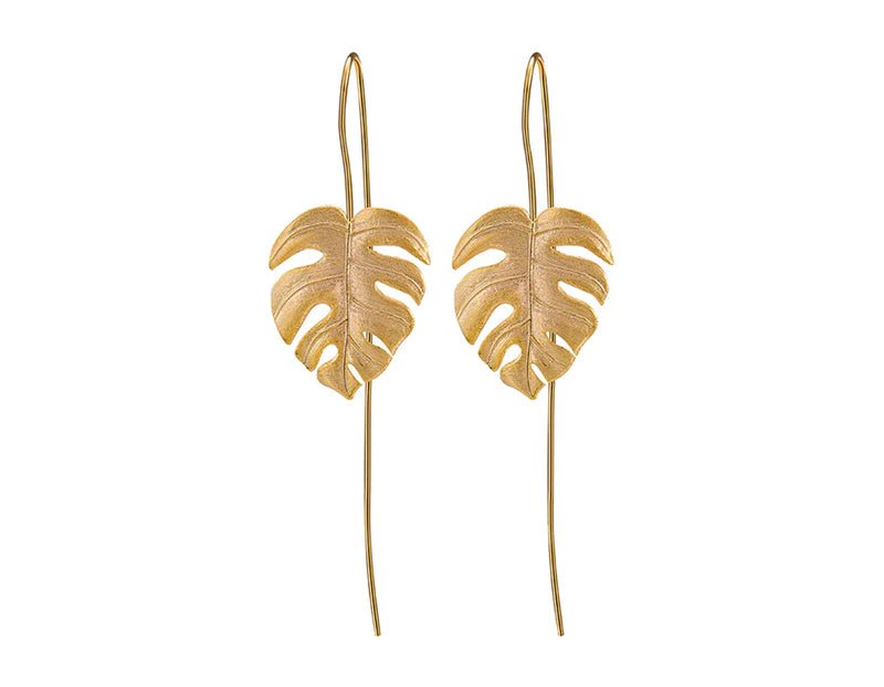 Monstera Leave Earrings in 18k gold plated. 